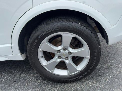 Used 2015 Chevrolet Captiva Sport LT w/ Convenience Package FWD image 7