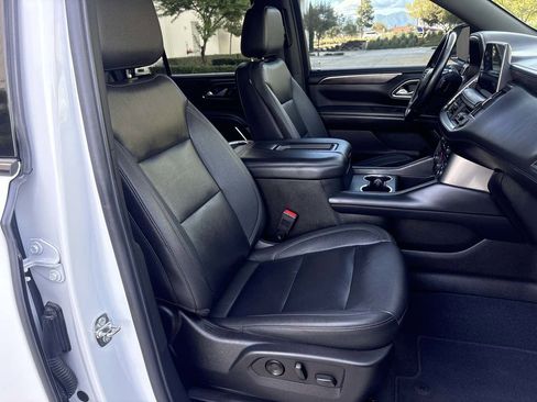 Used 2022 Chevrolet Tahoe Z71 image 18