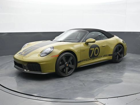 Certified 2026 Porsche 911 Carrera GTS RWD image 1