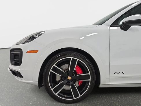 Certified 2022 Porsche Cayenne GTS AWD/4WD image 10