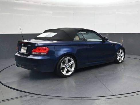 Used 2011 BMW 135i Convertible RWD image 5