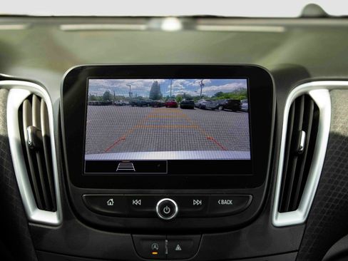 Used 2023 Chevrolet Malibu LT FWD image 11