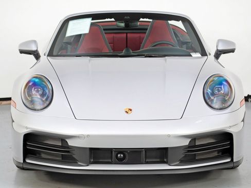 Used 2025 Porsche 911 Carrera RWD image 46