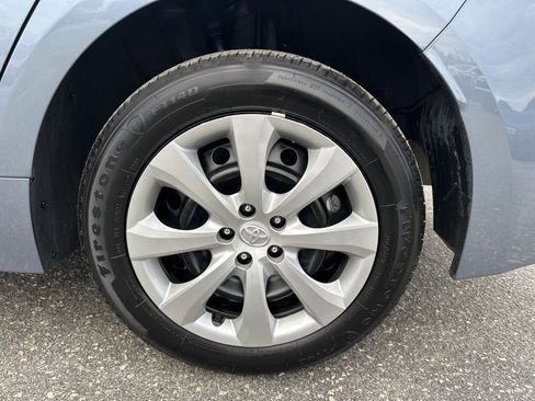 Used 2025 Toyota Corolla LE image 26
