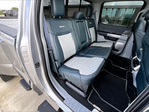 Used 2024 Ford F450 Limited image 38