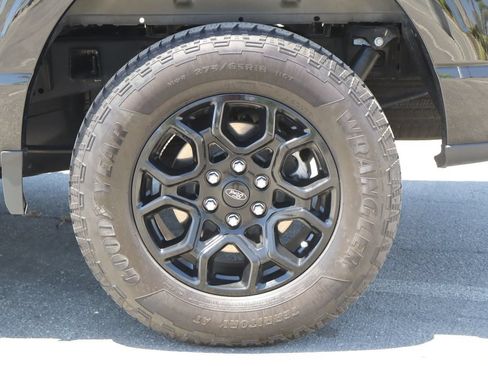 Used 2025 Ford F150 XLT w/ Equipment Group 302A MID RWD image 12