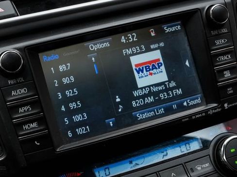 Used 2018 Toyota RAV4 XLE image 36