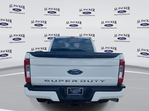 Certified 2019 Ford F250 XL w/ XL Value Package RWD image 4