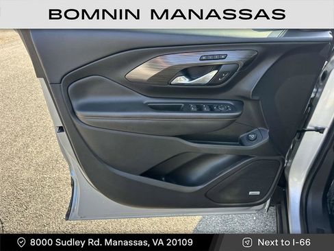 Used 2019 GMC Terrain SLT w/ Preferred Package image 14