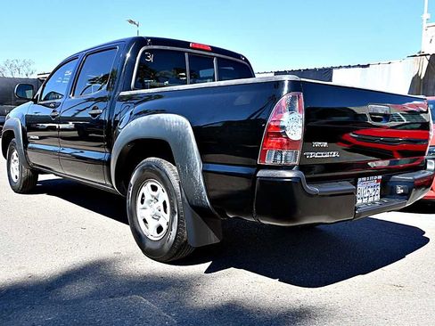 Used 2011 Toyota Tacoma 2WD Double Cab w/ Convenience Pkg image 5