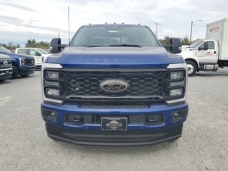 New 2026 Ford F250 Lariat w/ Black Appearance Package AWD/4WD video 3