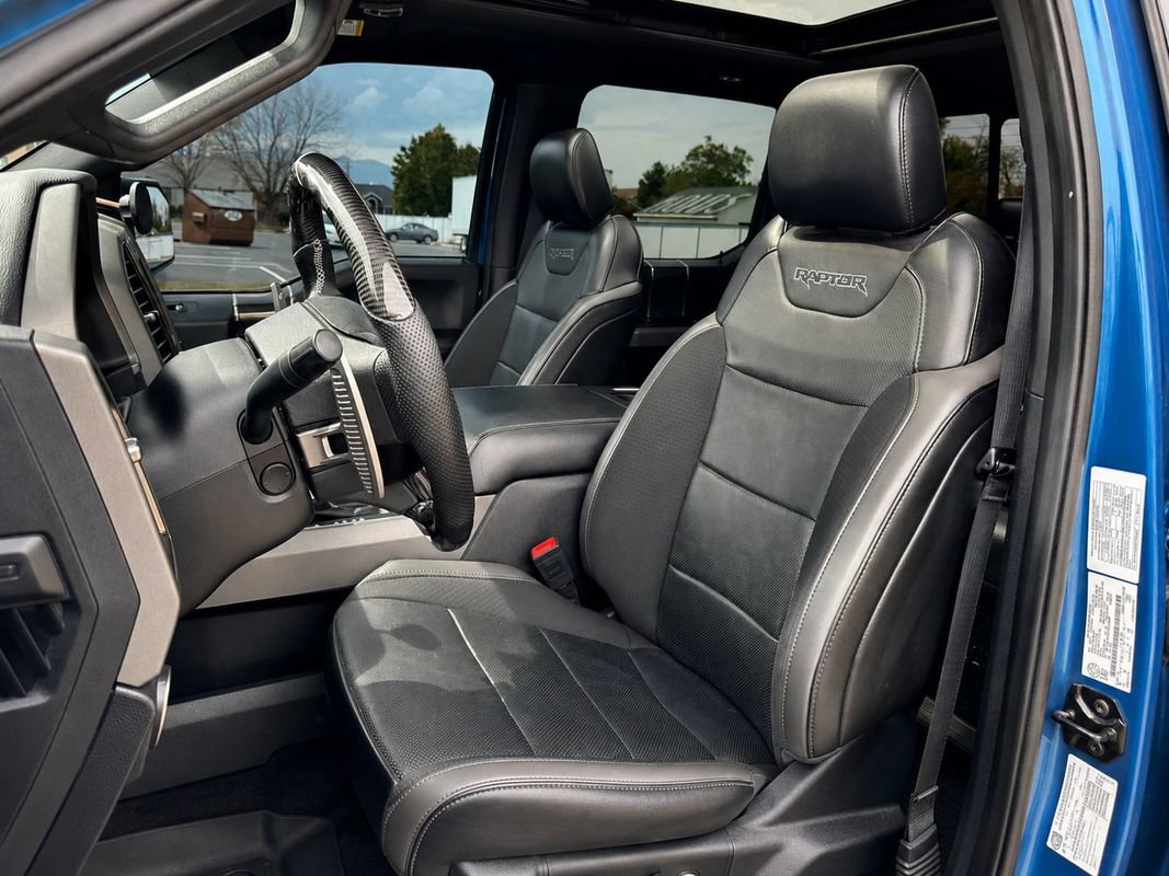 Used 2019 Ford F150 Raptor w/ Equipment Group 802A Luxury AWD/4WD image 12