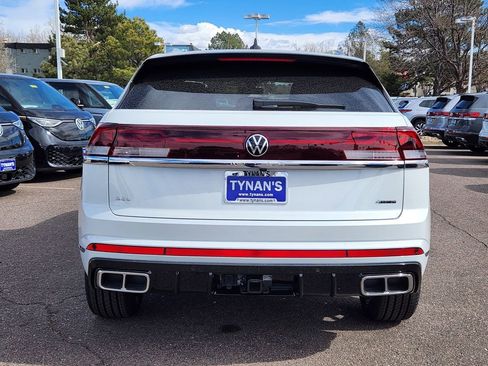 New 2026 Volkswagen Atlas Cross Sport SEL Premium R-Line AWD/4WD image 4