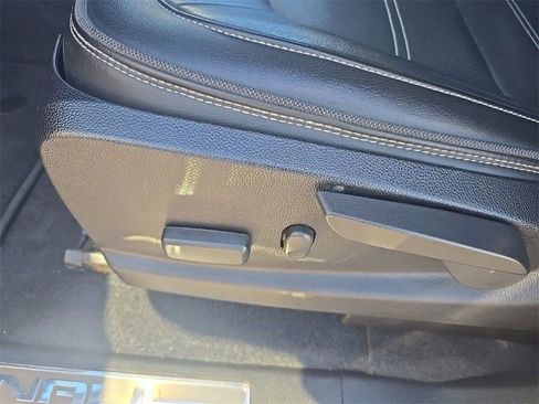 Used 2020 GMC Canyon Denali image 11