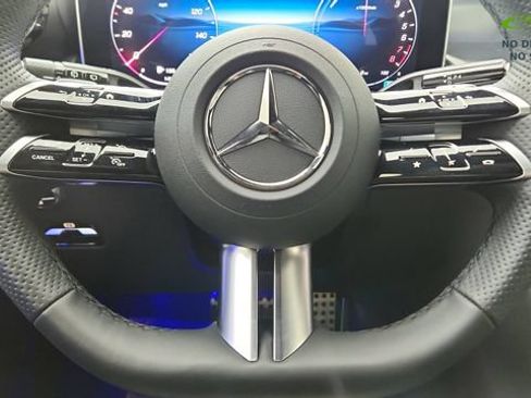 Used 2025 Mercedes-Benz GLC 350e 4MATIC w/ AMG Line image 43