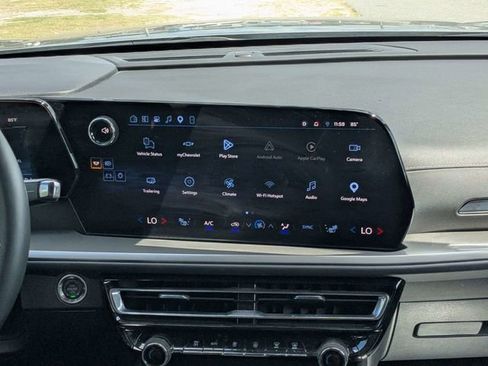 Used 2026 Chevrolet Traverse LT AWD/4WD image 18
