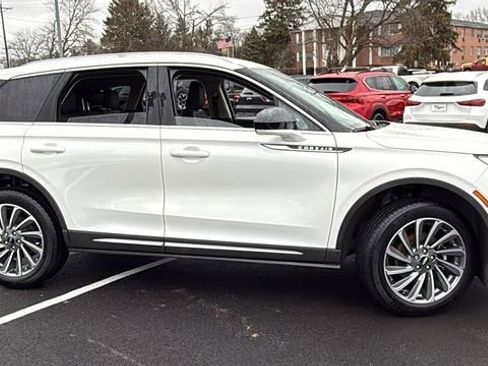 Used 2023 Lincoln Corsair Reserve w/ Rear Removable Package Tray image 6