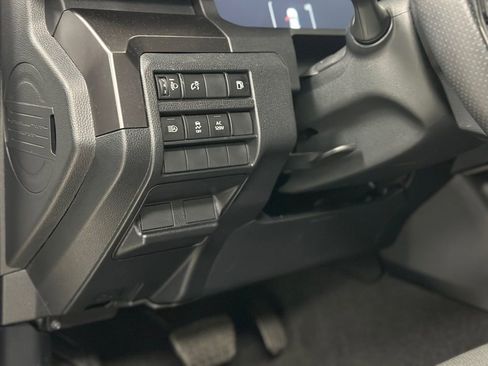 Used 2025 Toyota 4Runner TRD Off-Road AWD/4WD image 15