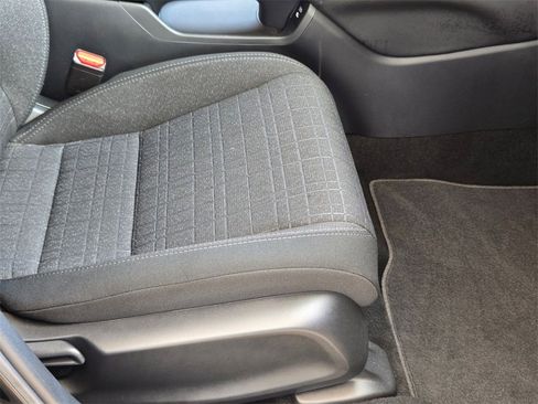 Used 2025 Honda HR-V LX image 25