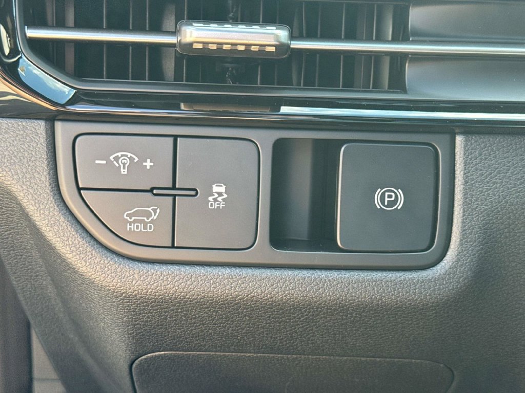 New 2026 Kia Sportage SX FWD image 23