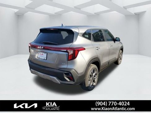 New 2025 Kia Seltos LX AWD/4WD image 2