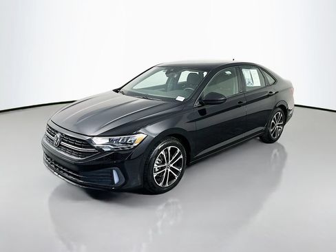 Used 2023 Volkswagen Jetta Sport FWD image 3
