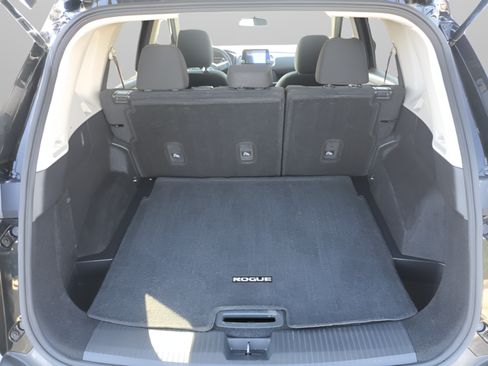 Used 2023 Nissan Rogue S FWD image 7