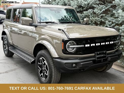 Used 2025 Ford Bronco Outer Banks AWD/4WD image 12
