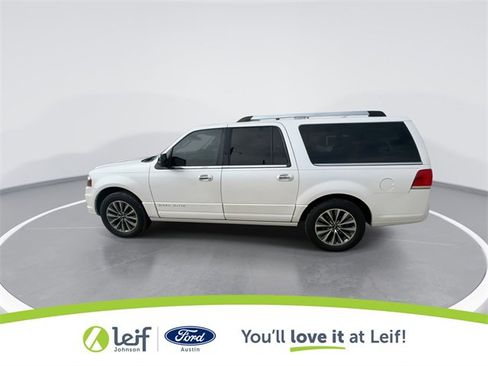 Used 2017 Lincoln Navigator L Select image 7