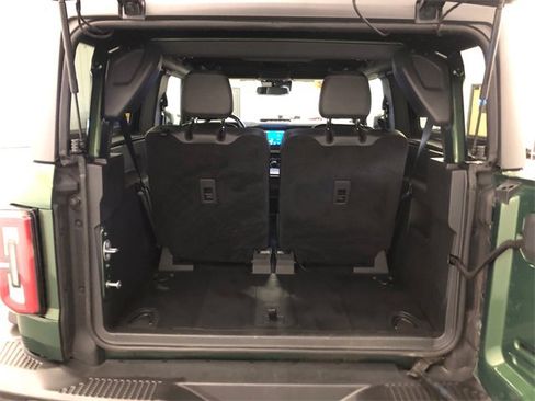 Used 2022 Ford Bronco Badlands image 8