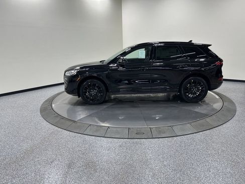 New 2026 Lincoln Corsair Reserve image 8