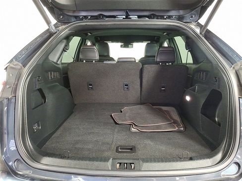 Used 2022 Ford Edge ST-Line image 29
