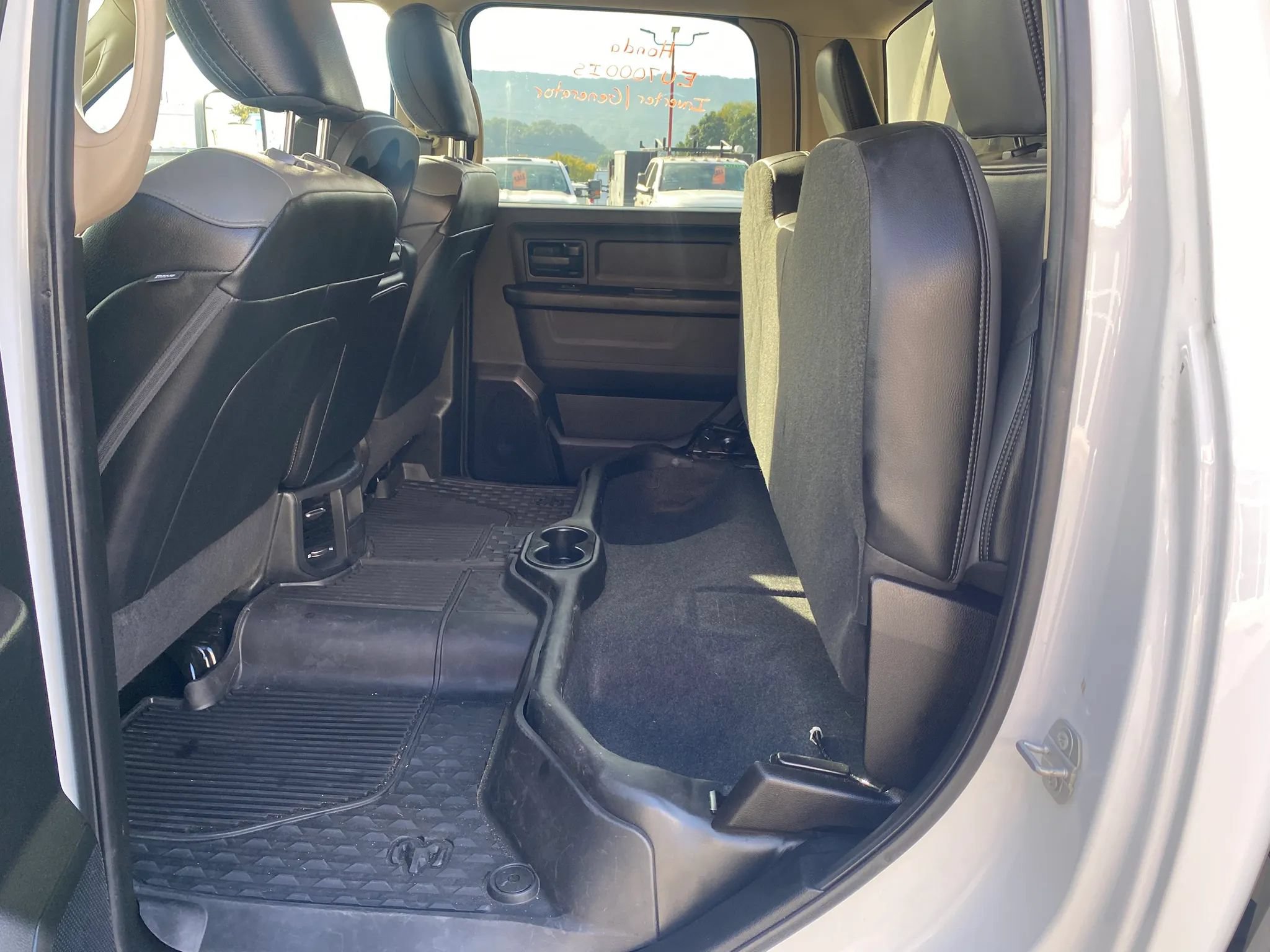 Used 2020 RAM 3500 Tradesman AWD/4WD image 29
