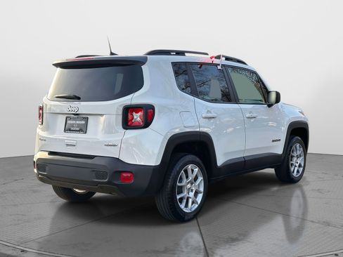 Used 2022 Jeep Renegade Latitude image 4