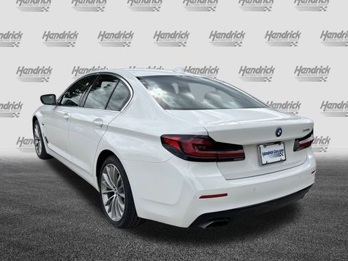 Used 2023 BMW 530e w/ Premium Package image 8