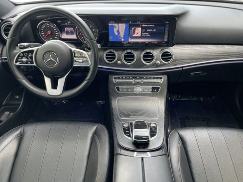 Used 2019 Mercedes-Benz E 300 4MATIC w/ Premium 1 Package image 15