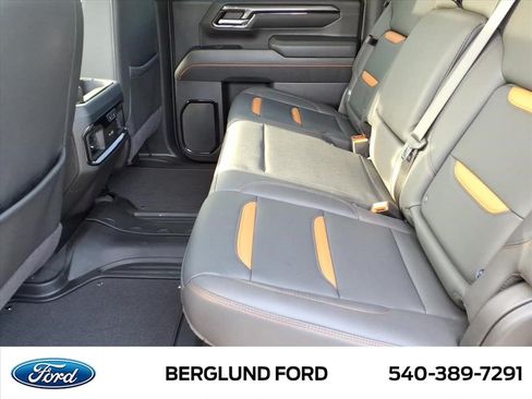 Used 2026 GMC Sierra 2500 AT4 w/ AT4 Premium Plus Package AWD/4WD image 16