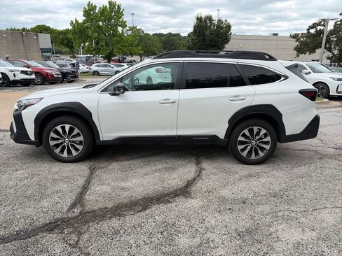 Used 2024 Subaru Outback Limited AWD/4WD image 8