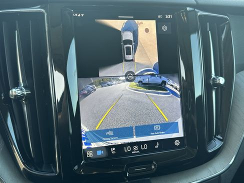 Used 2025 Volvo XC60 B5 Plus w/ Climate Package image 26