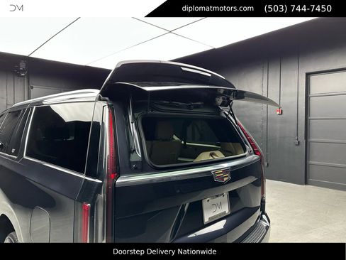 Used 2022 Cadillac Escalade ESV Premium Luxury w/ LPO, Floor Liner Package image 51