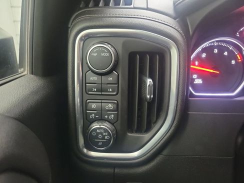 Used 2020 Chevrolet Silverado 2500 LTZ image 29