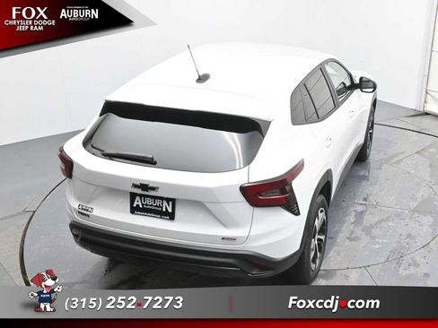 Used 2024 Chevrolet Trax RS image 29