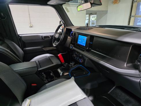 Used 2022 Ford Bronco Black Diamond image 44