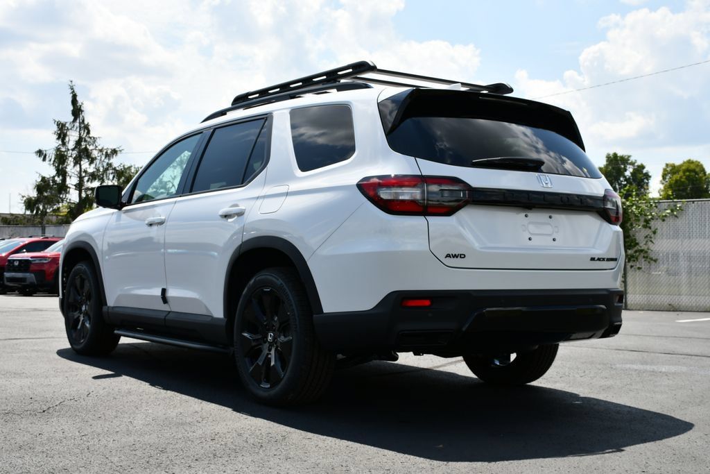 New 2026 Honda Pilot Black Edition image 5