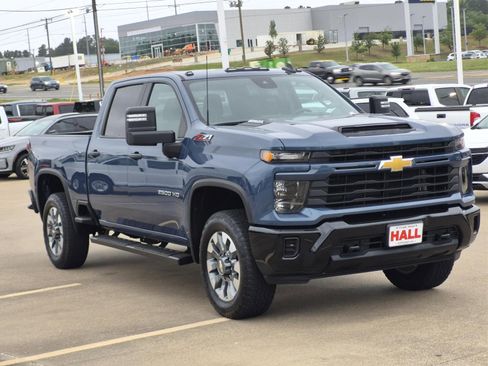 Used 2024 Chevrolet Silverado 2500 Custom w/ Custom Value Package AWD/4WD image 1