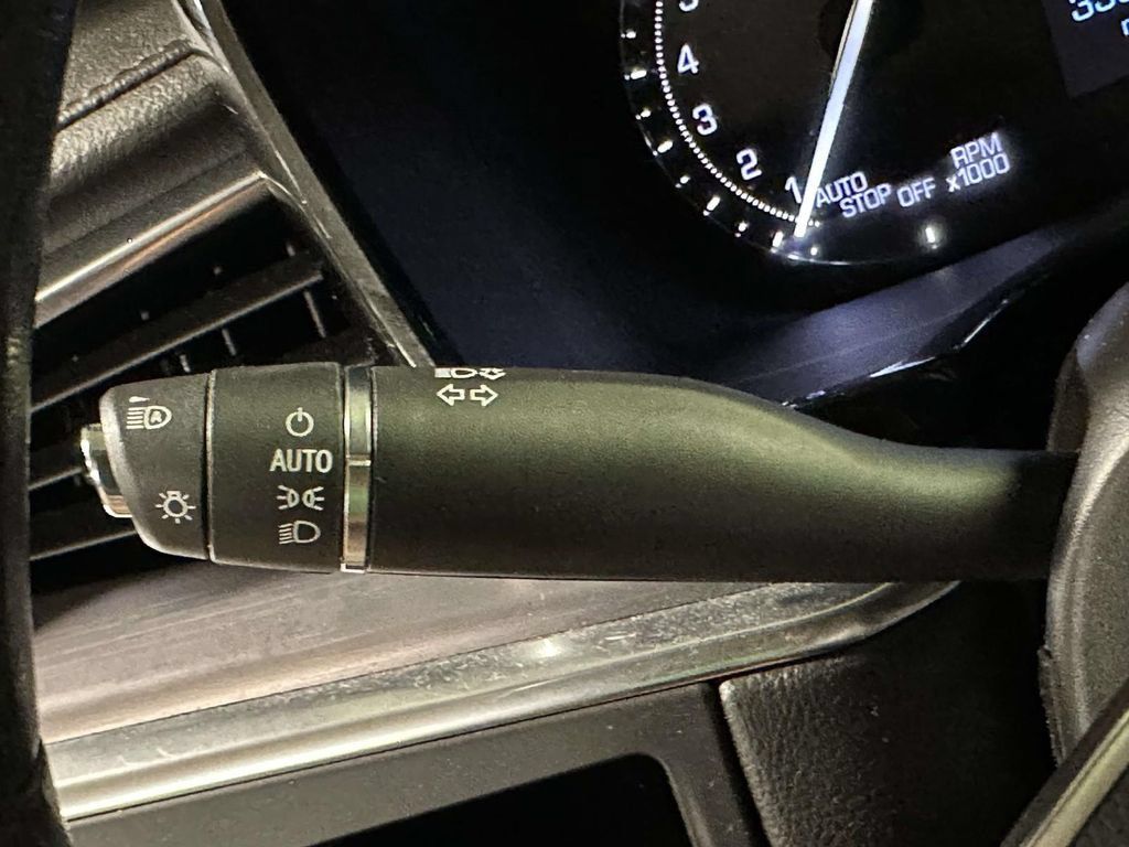 Used 2019 Cadillac XT5 Luxury FWD image 36