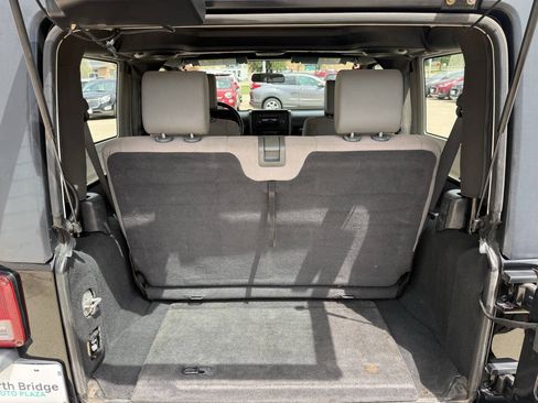 Used 2009 Jeep Wrangler X AWD/4WD image 13