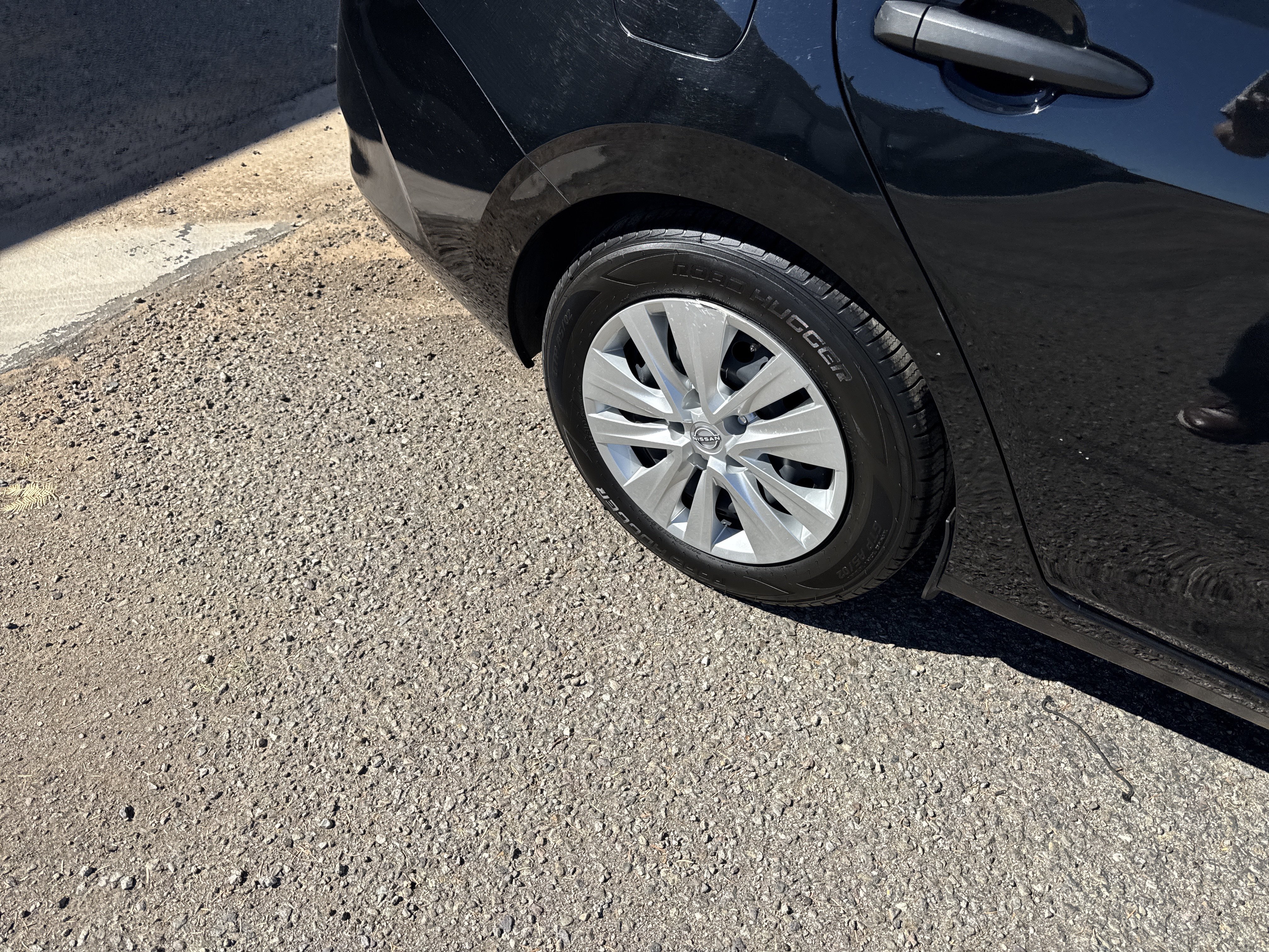 Used 2025 Nissan Sentra S FWD image 9