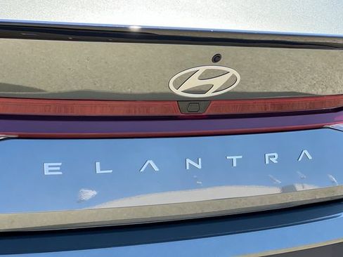 New 2026 Hyundai Elantra SEL Sport FWD image 8