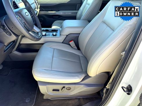Used 2021 Ford Expedition XLT image 13